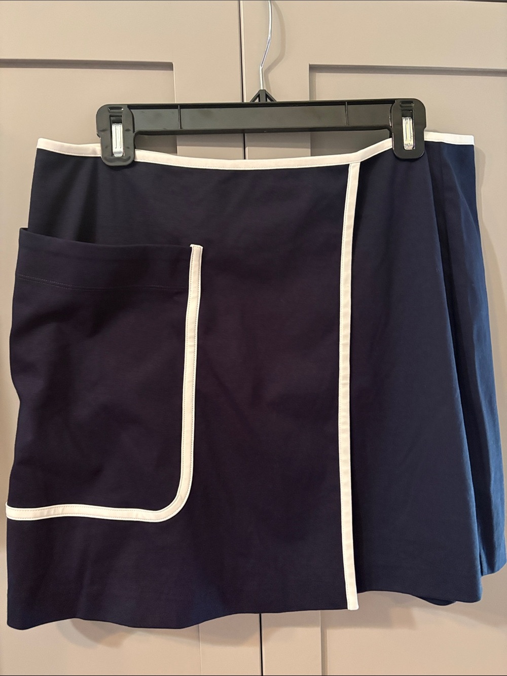 CAbi Navy Blue Skort with White Trim